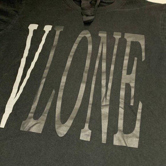 Vlone Staple T-Shirt Black/Grey Distressed Logo V Live Die Vlone Tee XL USA Made - Picture 2 of 6